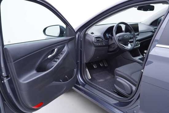 HYUNDAI I30 Smart 1.5 T-GDI 117 kW manuál_4