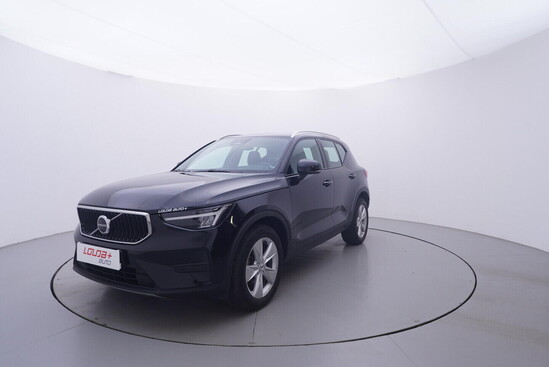 VOLVO XC40 Core 2.0 120 kW automat, DPH_3