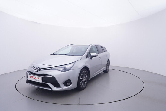 TOYOTA AVENSIS  2.0 D4 105 kW manuál_1
