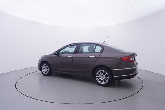 FIAT TIPO  1.4 i 70 kW manuál_2