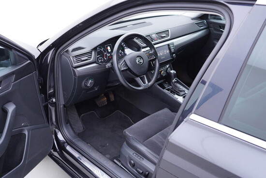 ŠKODA SUPERB Style 2.0 TDI 140 kW automat, DPH_4