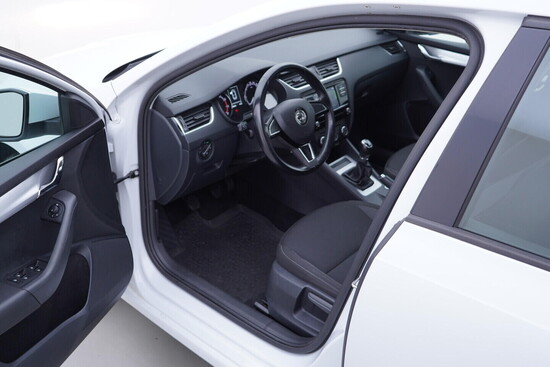 ŠKODA OCTAVIA Ambition 1.5 TSI 110 kW manuál_4