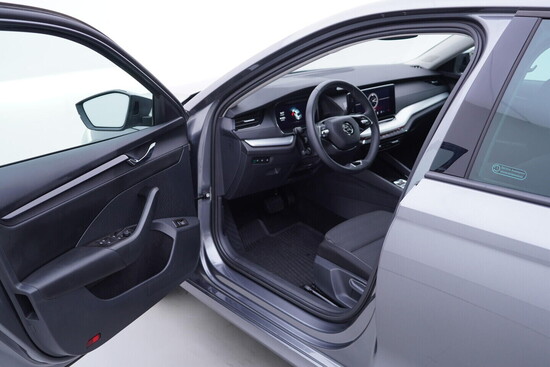 ŠKODA OCTAVIA Ambition 1.5 TSI 110 kW automat, DPH_4