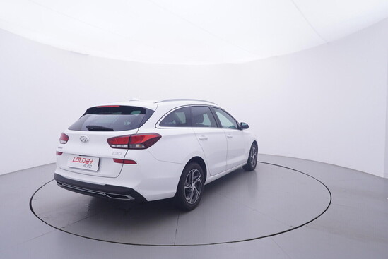 HYUNDAI I30 Smart 1.0  88 kW automat, DPH_3