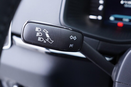ŠKODA KAROQ Top Selection 1.5 TSI 110 kW automat, DPH_5