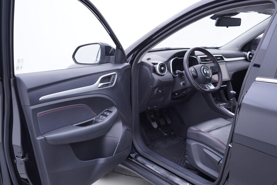 MG ZS Emotion 1.5 DVVT 78 kW manuál_4