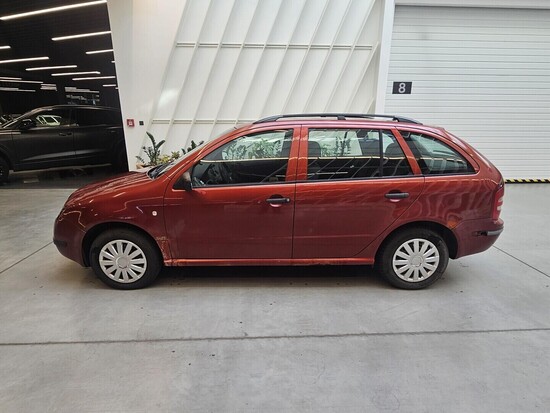 ŠKODA FABIA Classic 1.4 MPI 50 kW manuál_2