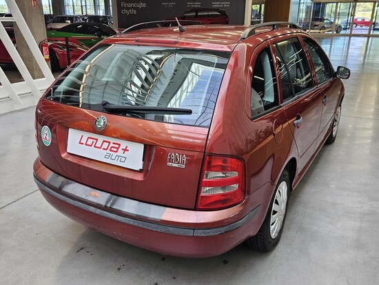 ŠKODA FABIA Classic 1.4 MPI 50 kW manuál_3