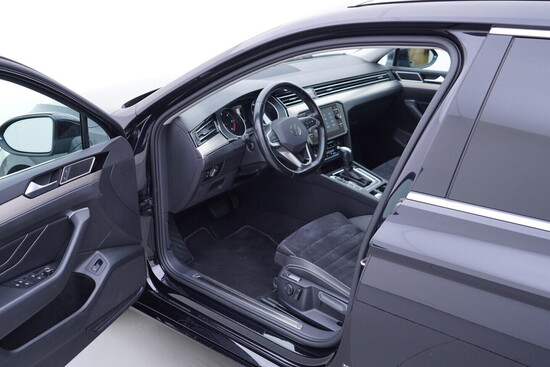 VOLKSWAGEN PASSAT Highline 2.0 TDI 110 kW automat, DPH_4