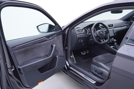 ŠKODA SUPERB SportLine 2.0 TDI 140 kW automat_4