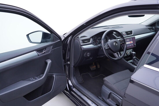 ŠKODA SUPERB Ambition 2.0 TDI 140 kW automat, DPH_4