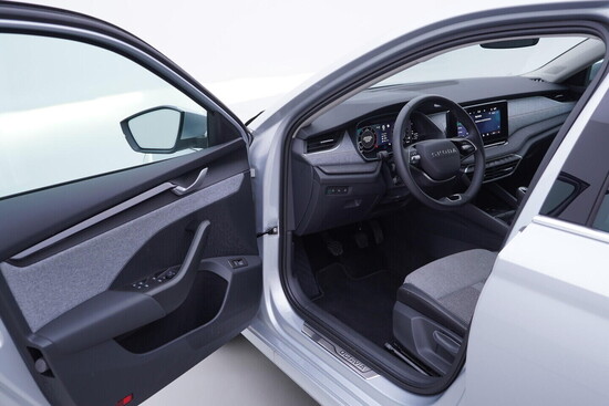ŠKODA OCTAVIA Top Selection 1.5 TSI 110 kW manuál, DPH_4