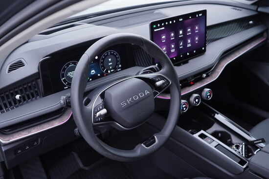 ŠKODA SUPERB L&K 2.0 TDI 110 kW automat_5