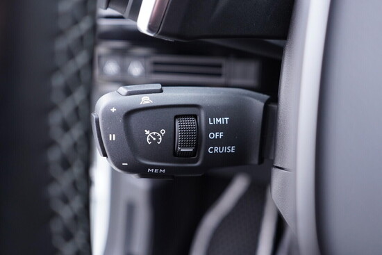 PEUGEOT 508  1.5 HDI 96 kW automat_5