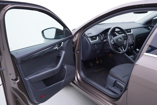 ŠKODA OCTAVIA Style 1.5 TSI 110 kW manuál_4