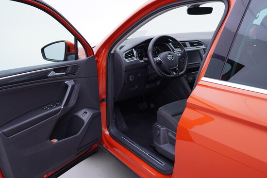 VOLKSWAGEN TIGUAN Highline 2.0 TDI 140 kW automat_4
