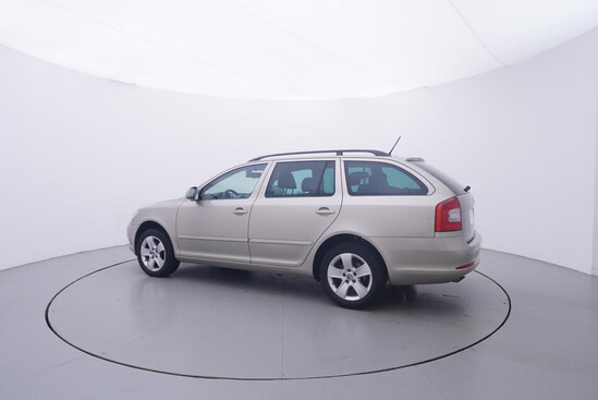 ŠKODA OCTAVIA Elegance 2.0 TDI 103 kW manuál_2