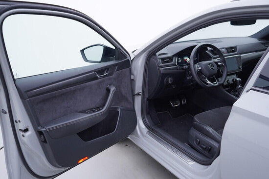 ŠKODA SUPERB SportLine 2.0 TSI 140 kW automat, DPH_4