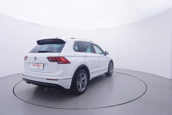 VOLKSWAGEN TIGUAN R-Line 1.5 TSI 110 kW manuál_3