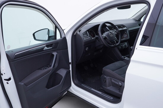 VOLKSWAGEN TIGUAN R-Line 1.5 TSI 110 kW manuál_4