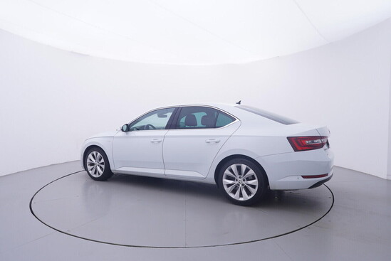 ŠKODA SUPERB L&K 2.0 TDI 140 kW automat_2