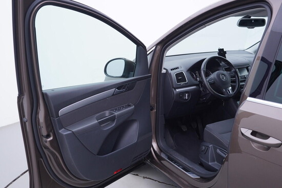 VOLKSWAGEN SHARAN Life 2.0 TDI 103 kW manuál_4