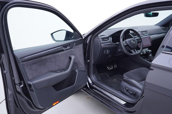 ŠKODA SUPERB SportLine 2.0 TDI 140 kW automat, DPH_4