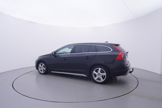 VOLVO V60  2.4 D5 169 kW automat_2