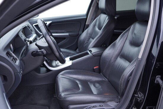 VOLVO V60  2.4 D5 169 kW automat_5