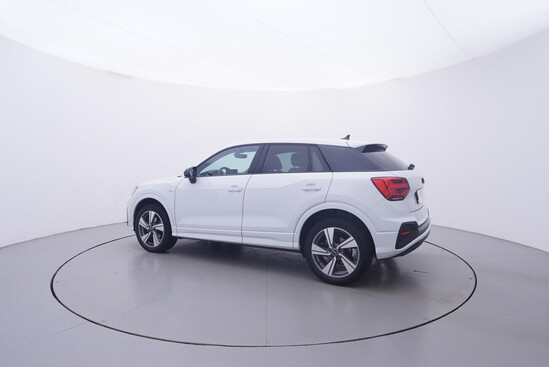 AUDI Q2 S-line 1.5 TFSI 110 kW automat_2