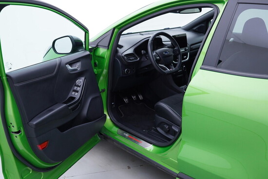 FORD PUMA ST 1.5 . 147 kW manuál_4