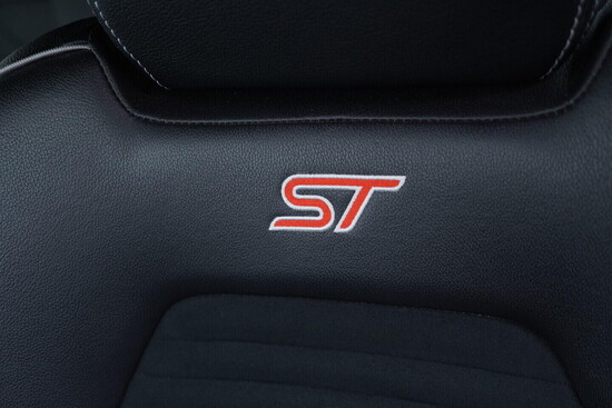 FORD PUMA ST 1.5 . 147 kW manuál_5