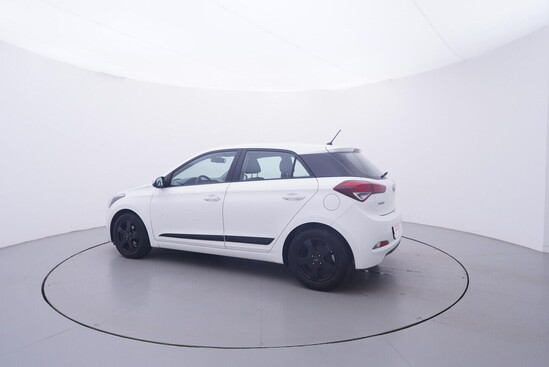 HYUNDAI I20 1.2 MPI 55 kW manuál_2