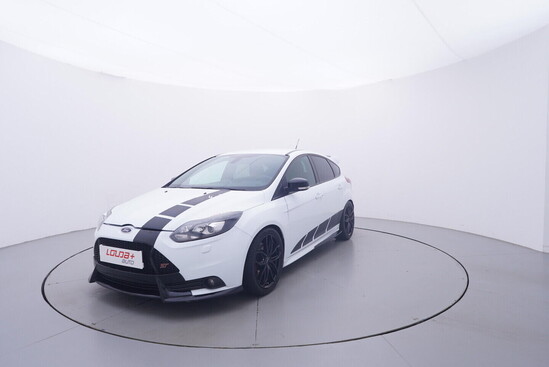 FORD FOCUS ST 2.0 2.0L EcoBoost 184 kW manuál_1
