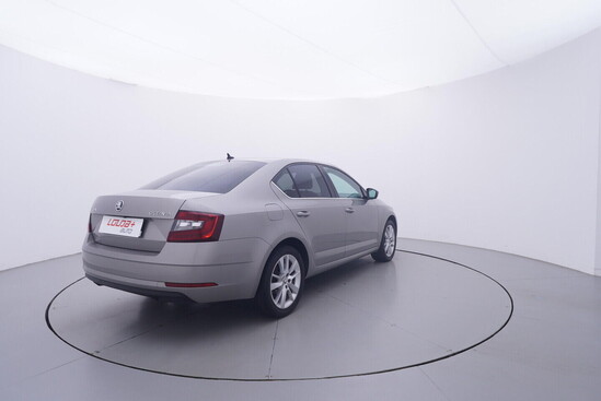 ŠKODA OCTAVIA  2.0 TDI 110 kW manuál_3