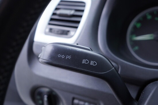 ŠKODA FABIA Elegance 1.4 16V 63 kW manuál_5