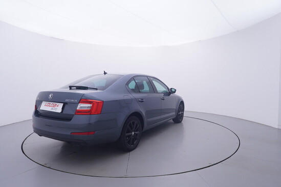 ŠKODA OCTAVIA Style 1.6 TDI 81 kW manuál_3