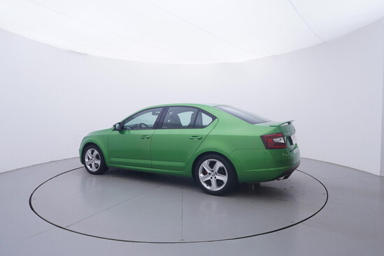 ŠKODA OCTAVIA RS 2.0 TDI 135 kW automat_2