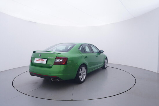 ŠKODA OCTAVIA RS 2.0 TDI 135 kW automat_3