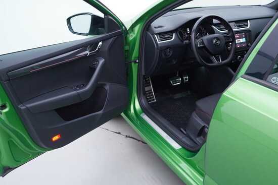 ŠKODA OCTAVIA RS 2.0 TDI 135 kW automat_4