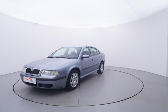 ŠKODA OCTAVIA Tour 1.6 MPI 75 kW manuál_1