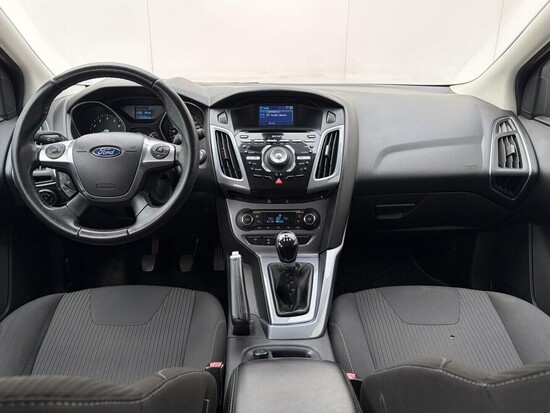 FORD FOCUS Trend 1.0 EcoBoost  74 kW manuál_5