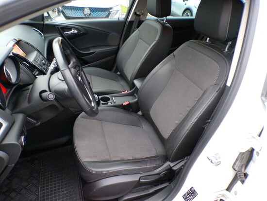 OPEL ASTRA  1.4  103 kW manuál_4