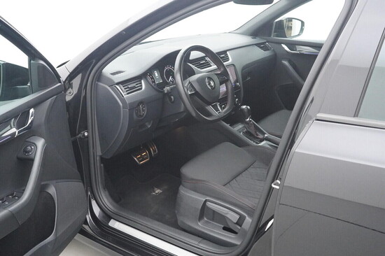 ŠKODA OCTAVIA RS 2.0 TDI 135 kW automat_4