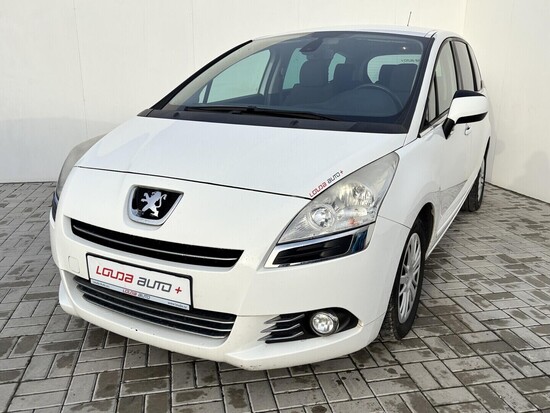 PEUGEOT 5008  1.6 vti 88 kW manuál_1