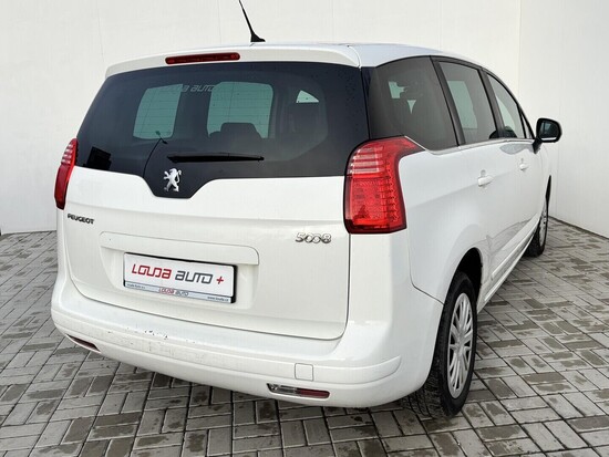 PEUGEOT 5008  1.6 vti 88 kW manuál_3