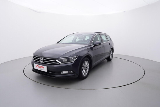 VOLKSWAGEN PASSAT VARIANT COMFORTLINE 1.6 TDI 88 kW manuál, DPH_1