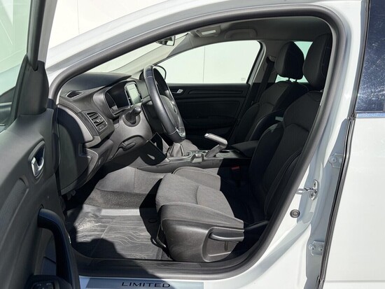 RENAULT MÉGANE  1.5 DCI 85 kW manuál, DPH_4