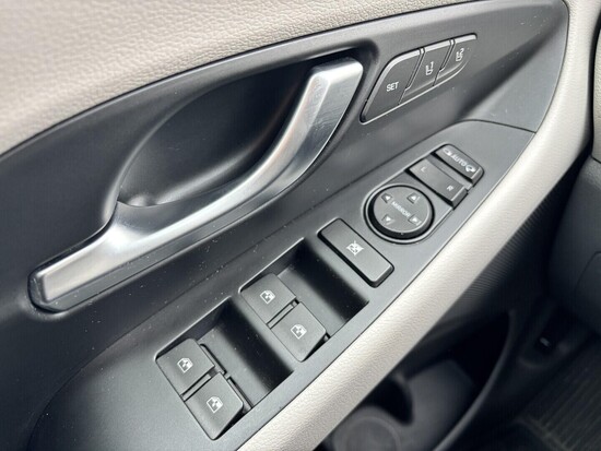 HYUNDAI I30 Style 1.5 T-GDI 117 kW automat_5