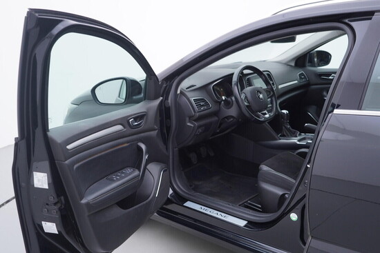 RENAULT MÉGANE Energy Intens 1.5  81 kW manuál_4